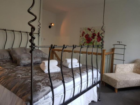 The Retreat at Plover Cottage Lindley